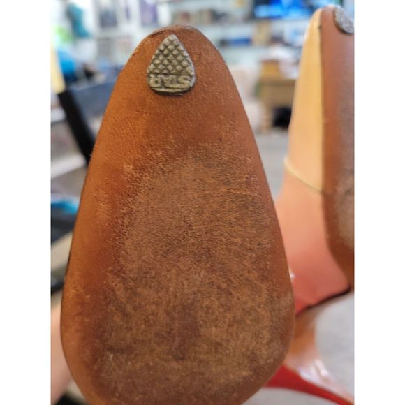 Vintage 1960s Pink Ombre heels with triangle embellishment Do.Inic Romano - Picture 12 of 13